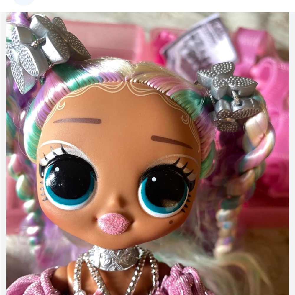 LOL SURPRISE OMG 10” fashion doll Twist Queen
